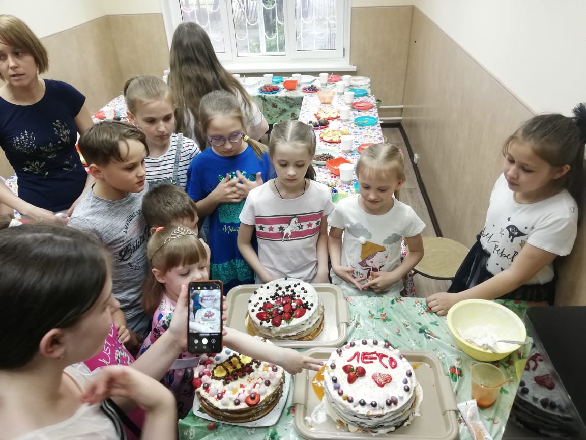СЛАДКИЙ УРОК В «СВЕТОЧЕ»