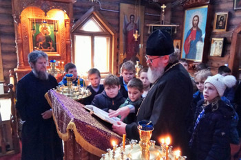 На уроке у батюшки